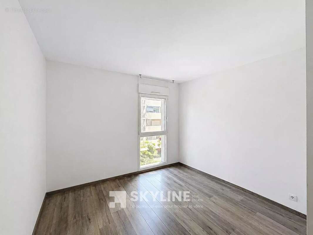Appartement 86 m² à Marseille-6e  - photo 6