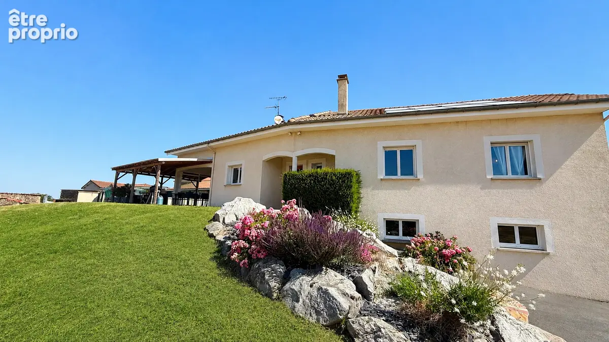 Maison à SAINT-GALMIER