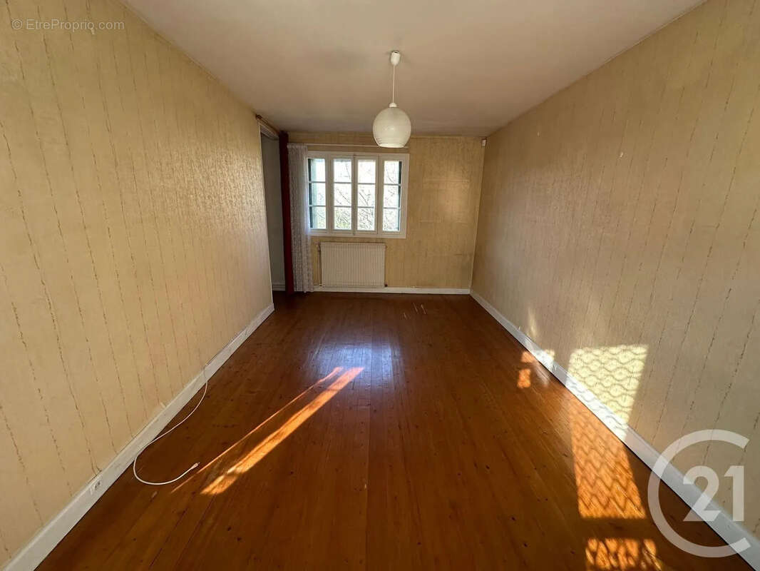 Maison à ROSNY-SUR-SEINE