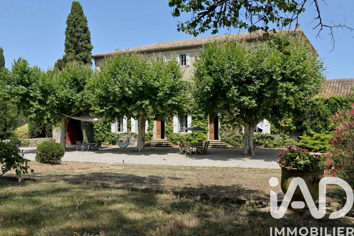 Maison 845 m² à Monze  - photo 4