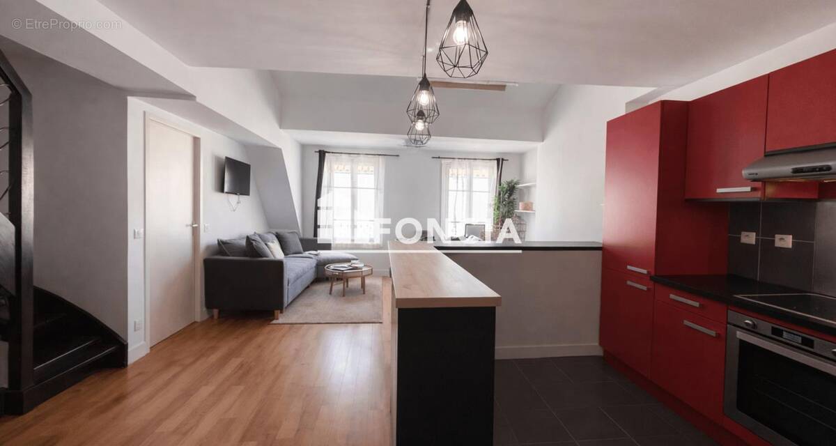 Appartement à MARSEILLE-2E
