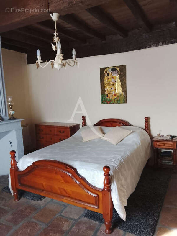 Maison à SAINT-URCISSE