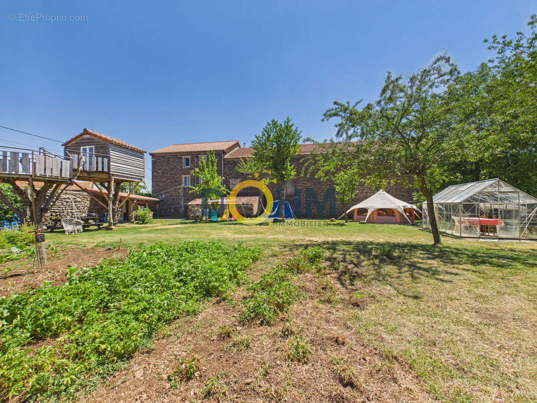 Corps de ferme en pierre avec gîte   Bains (43370) - photo 15
