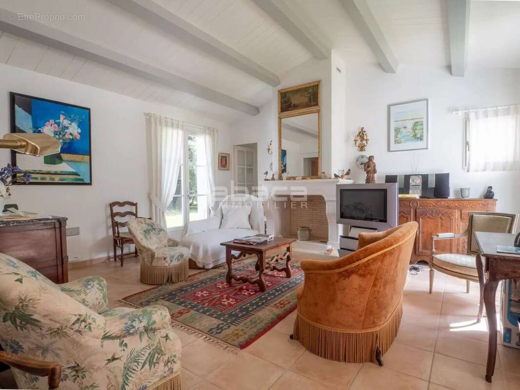 Maison à LES PORTES-EN-RE