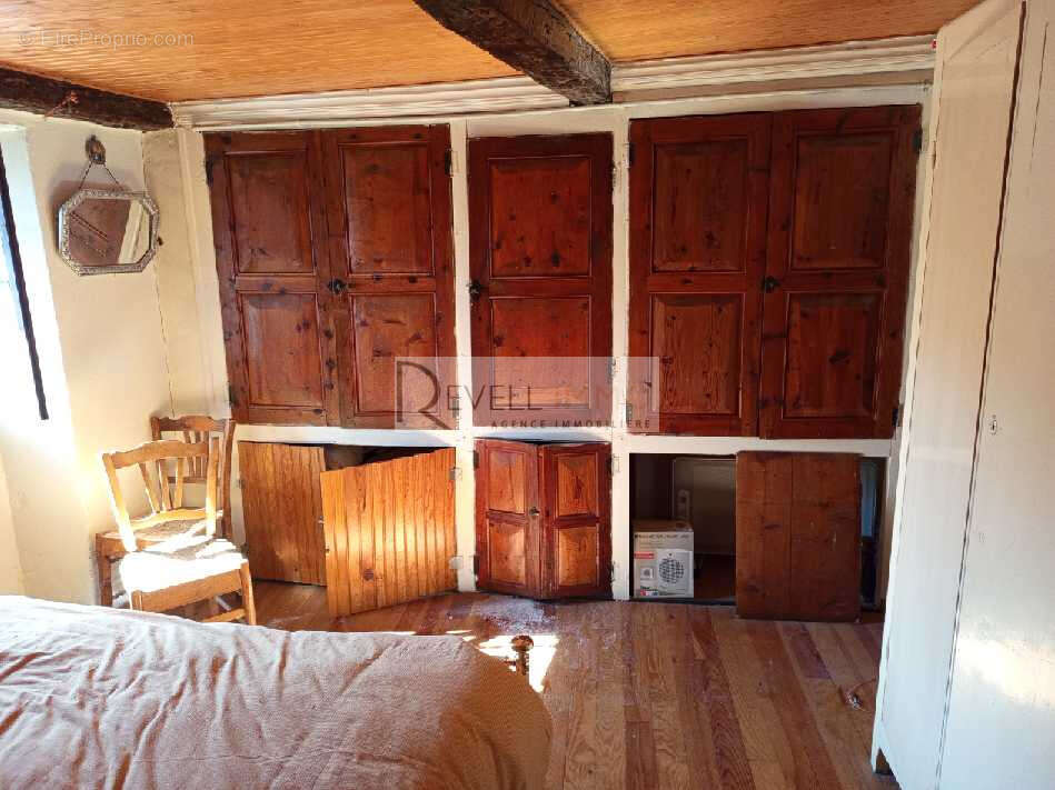 Maison à ROUBION