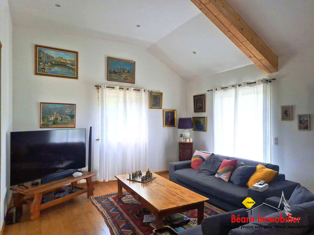 Maison 307 m² à Bidache  - photo 6
