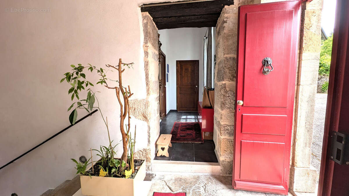 Maison Gigny 172 m² - photo 2