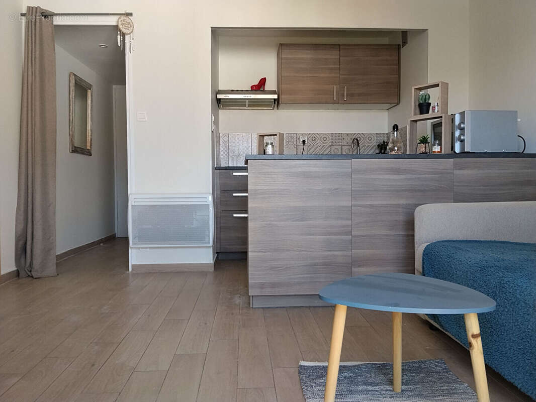 Appartement à SIX-FOURS-LES-PLAGES