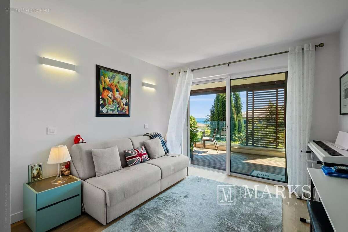 Appartement de luxe à 2 chambres avec grande terrasse et vue sur la mer - photo 22