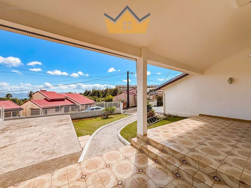 Maison à SCHOELCHER