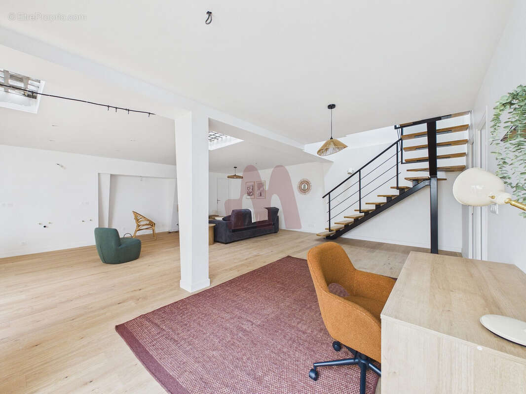 Appartement à PARIS-19E