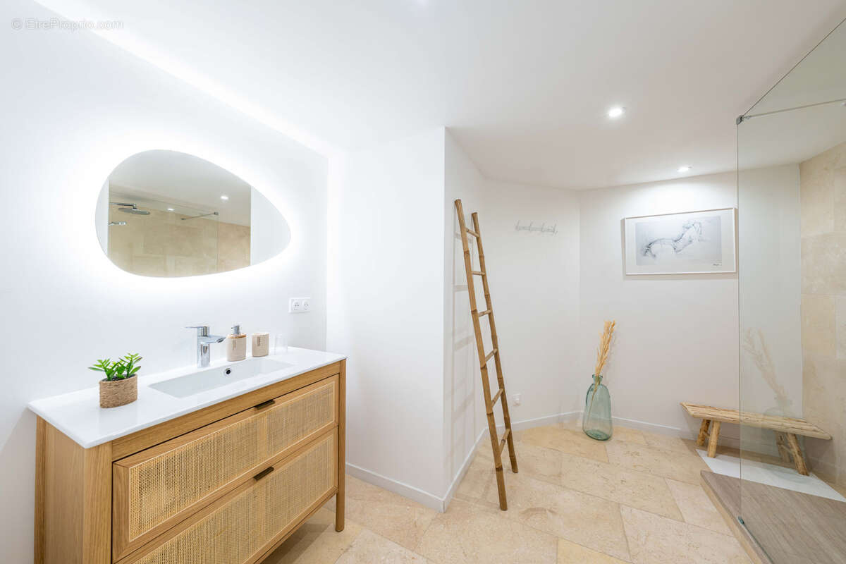 Maison à LA COLLE-SUR-LOUP