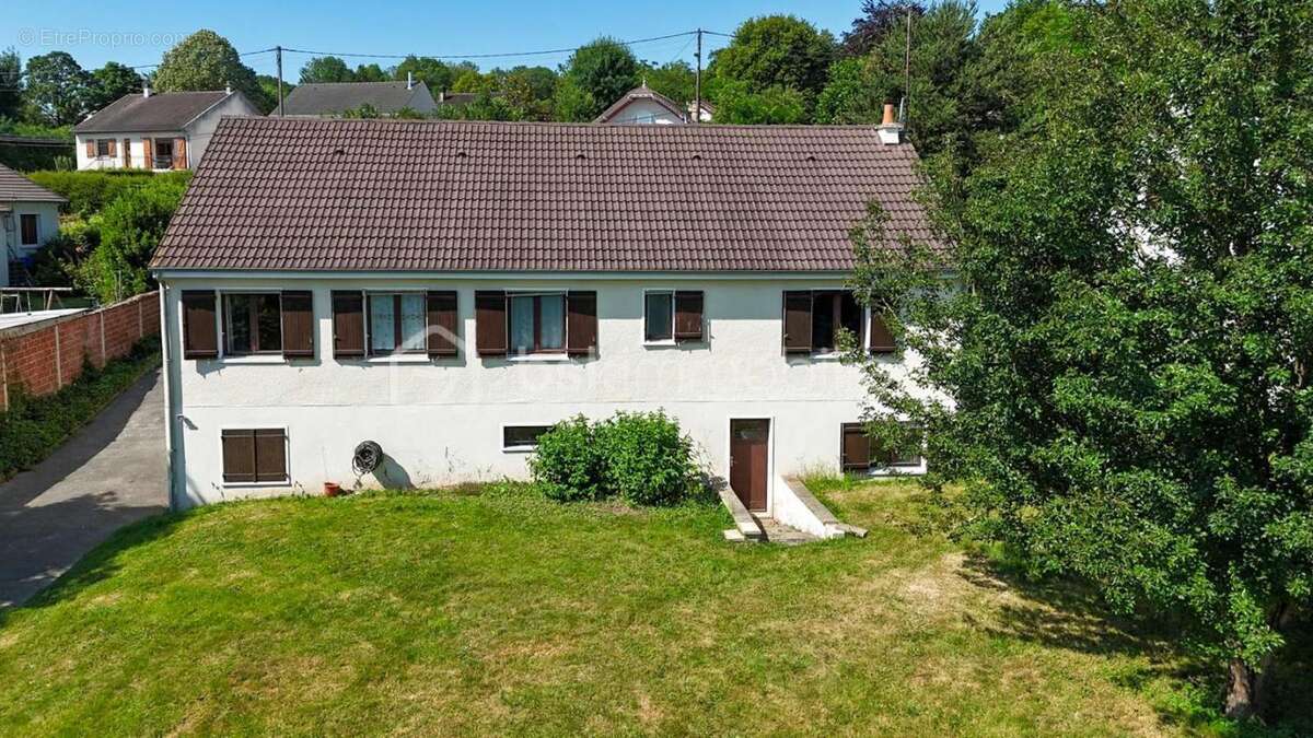 Maison à MONTRY