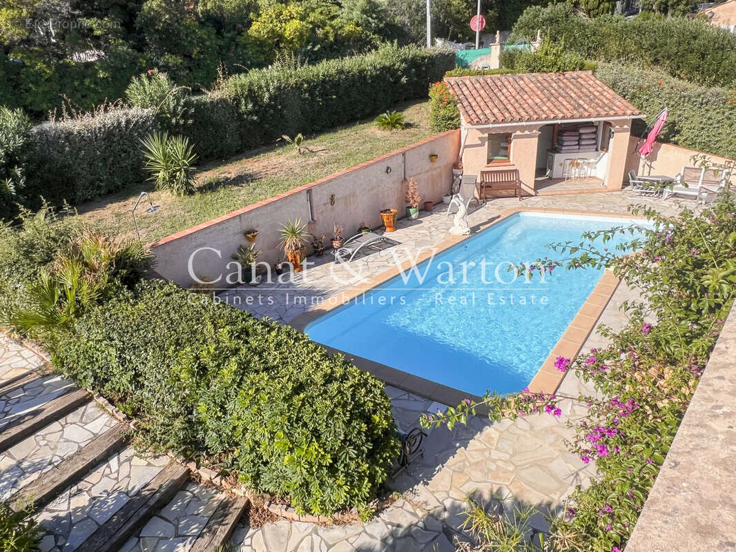 À 1 km de la plage: villa à cavalaire avec piscine - photo 9