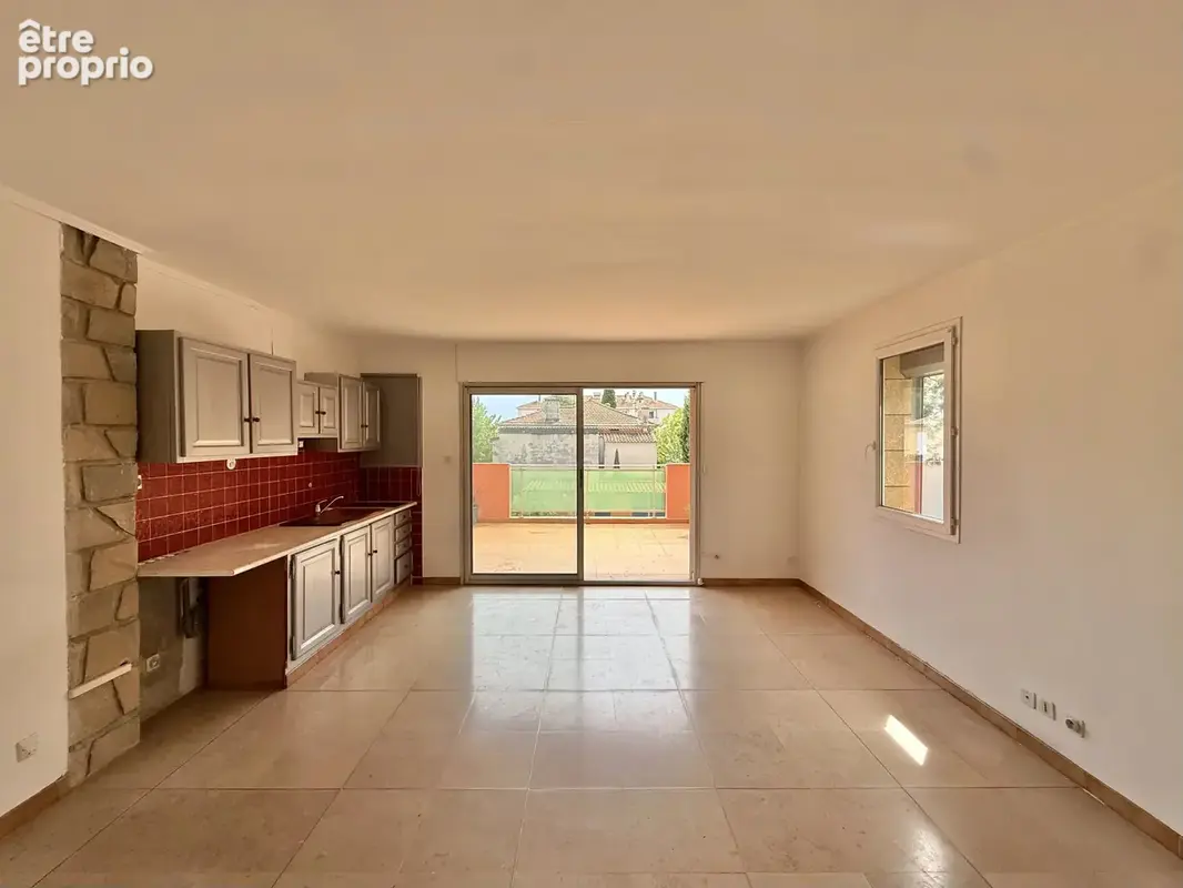 Appartement 1 pièce 35 m² à vendre à La Ciotat (13600) - photo 2