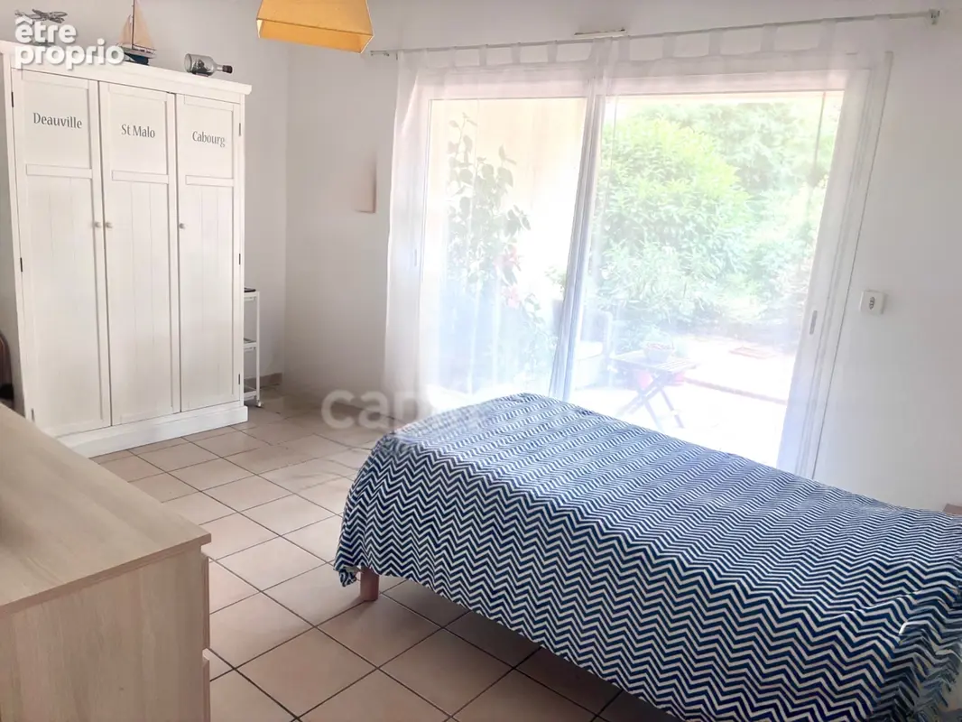 * Exclusivité de Sophie Amri *Octeville-sur-Mer*Maison de plain-pied de 190 m², séjour/salon 63m², 4 chambres et double garage - photo 10