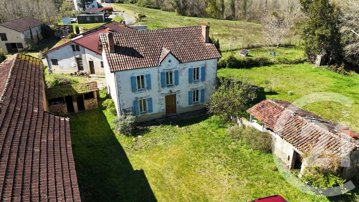 Maison à HAGETMAU