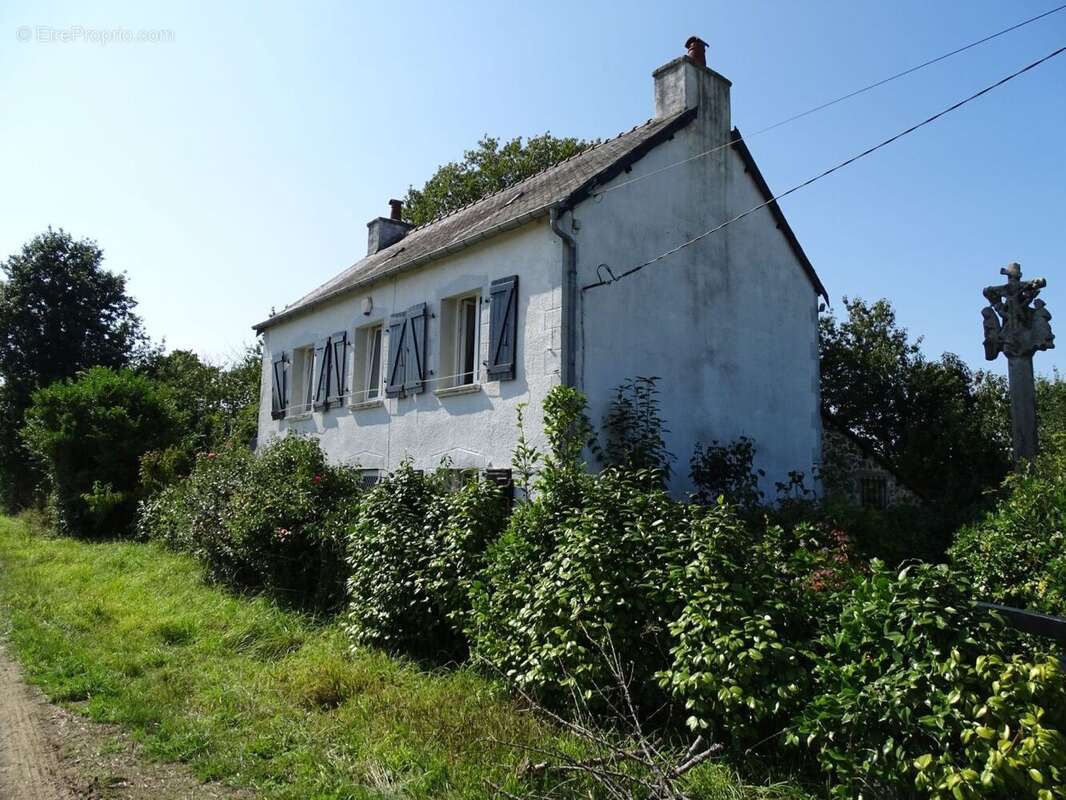 Maison à CALLAC