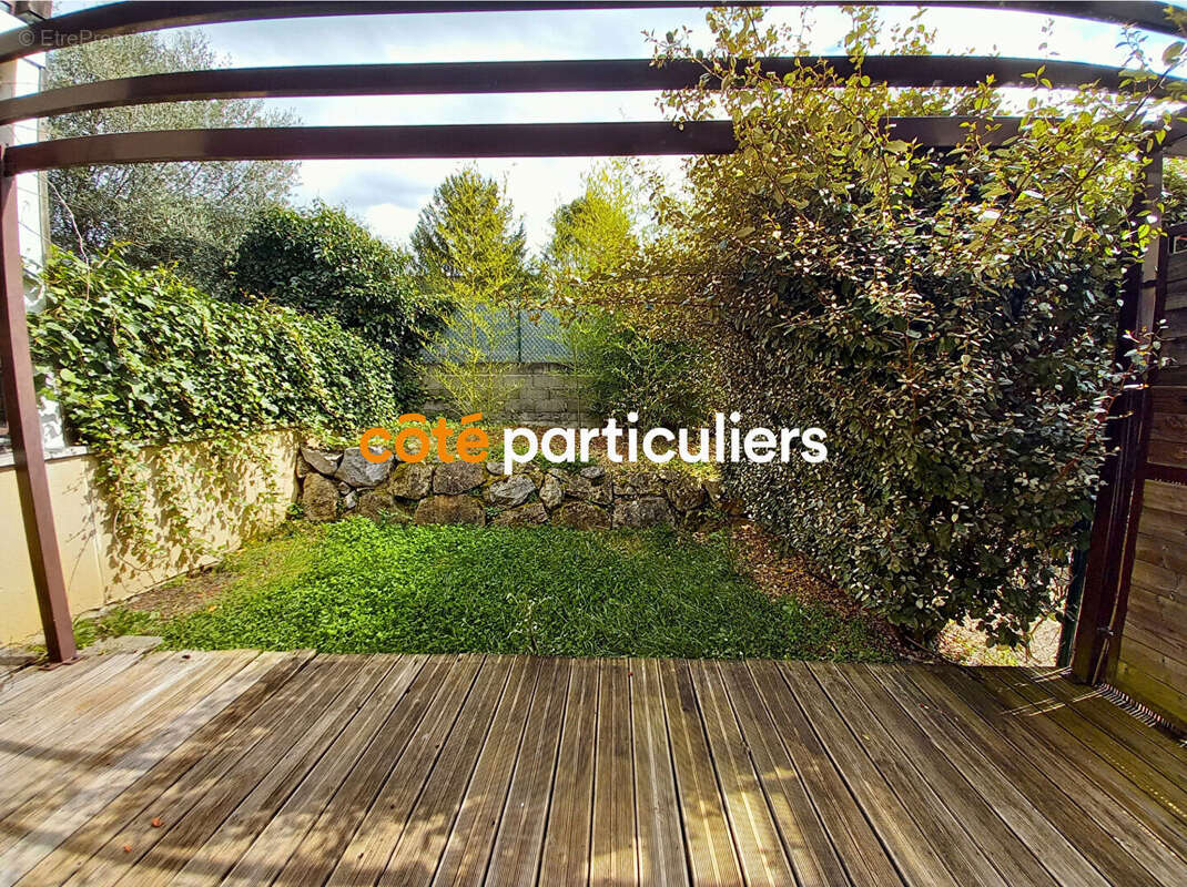 Maison à BRUGUIERES