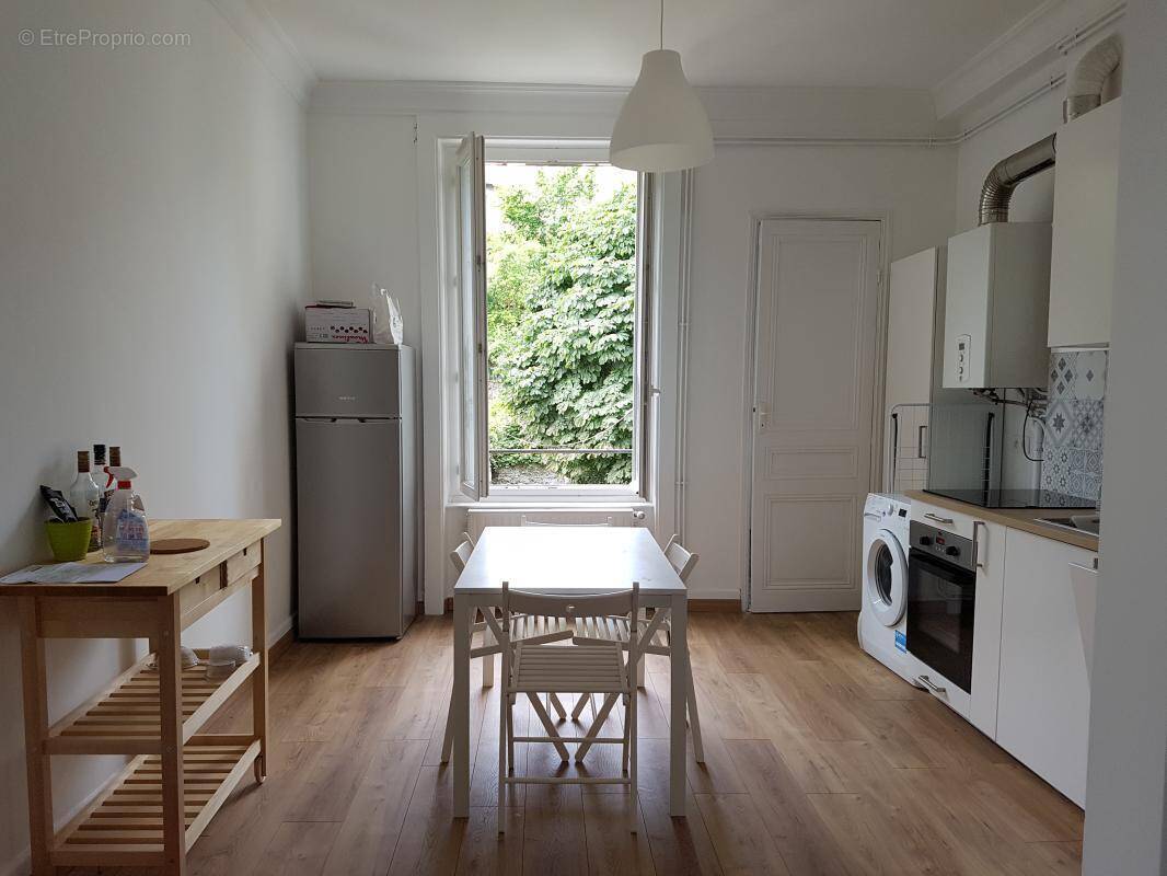 Appartement à SAINT-ETIENNE
