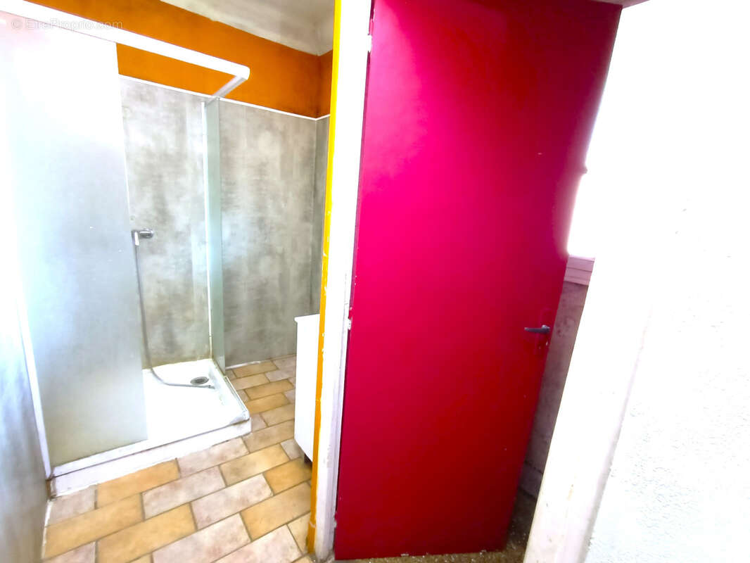 Maison à DECAZEVILLE