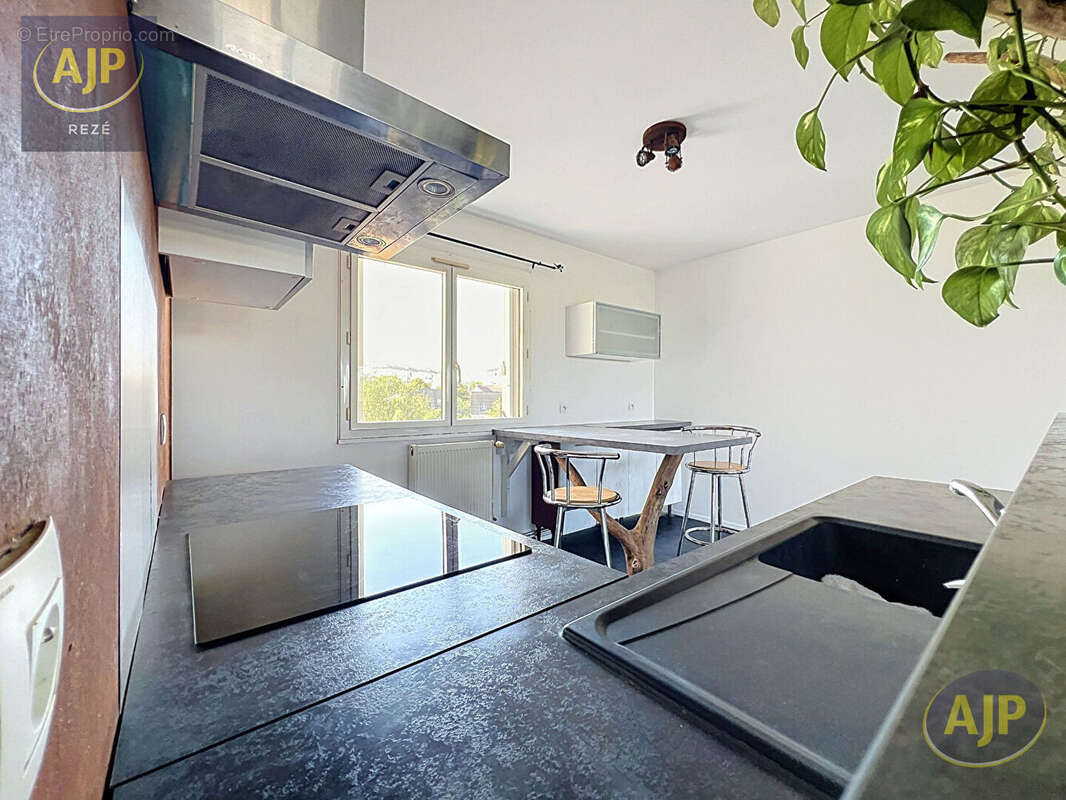 Appartement à REZE