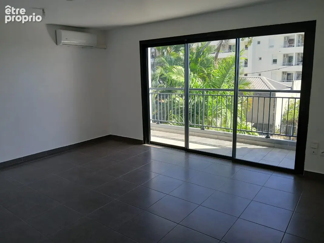 Immeuble à bellepierre st denis - 6 apt. t2 (loués) - photo 3