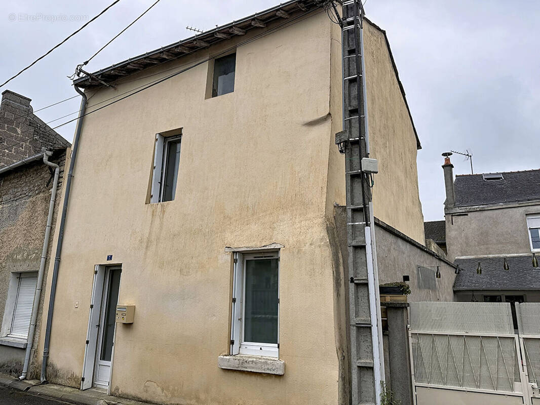 Maison à DOUE-LA-FONTAINE