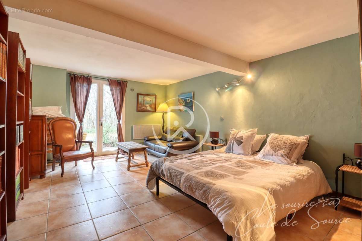 Chambre - Maison à BEAUMONT-DE-LOMAGNE