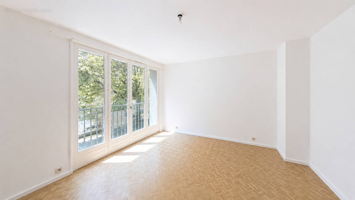 Appartement à LYON-8E