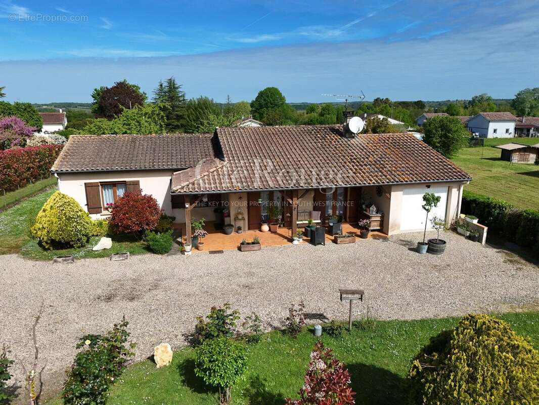 Maison à MONSEGUR