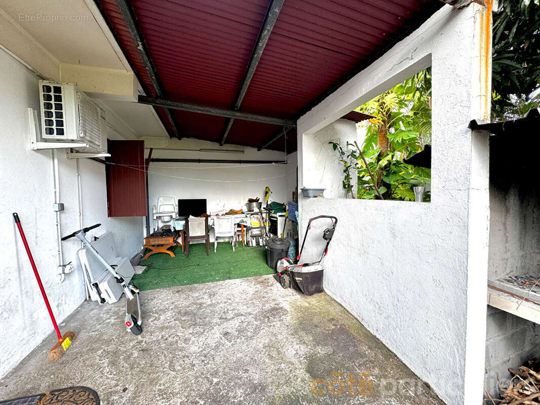 Maison à SAINT-PHILIPPE