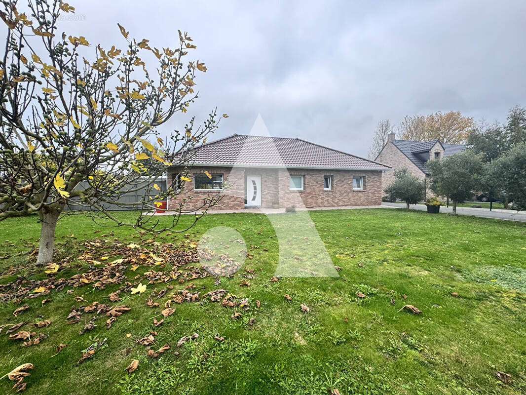 Maison à IZEL-LES-EQUERCHIN