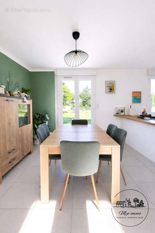 espace séjour - Maison à BRAINS