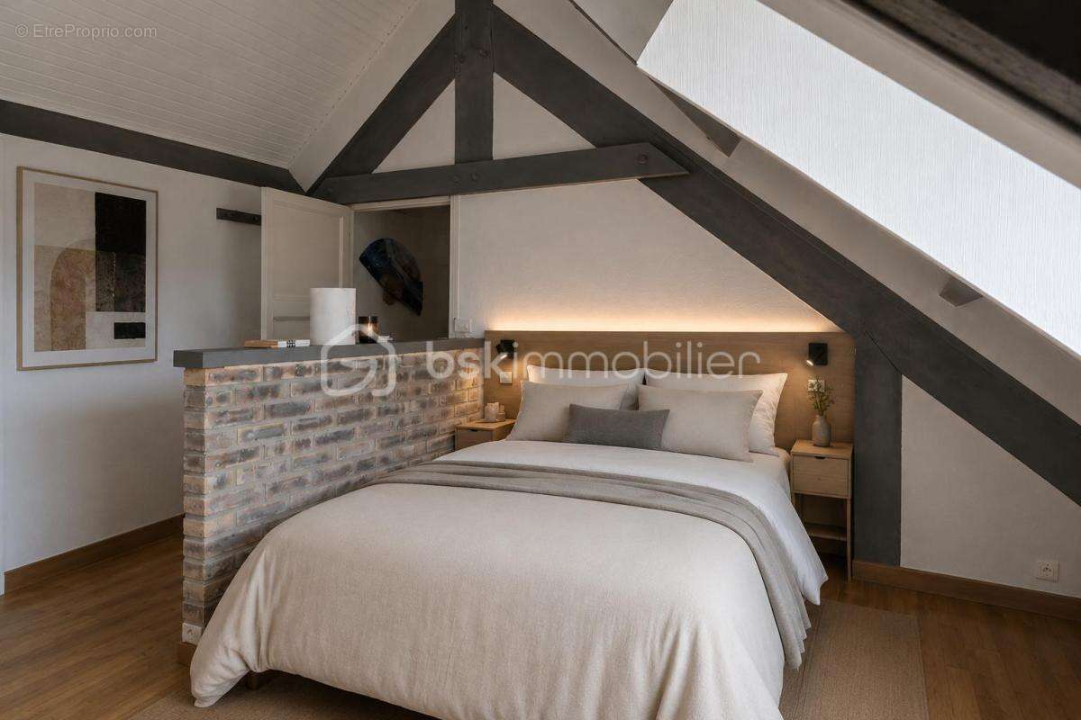 La Verrière – Maison individuelle 98 m² – 3 chambres – Terrain clos de 270 m² – Garage et annexes - photo 15