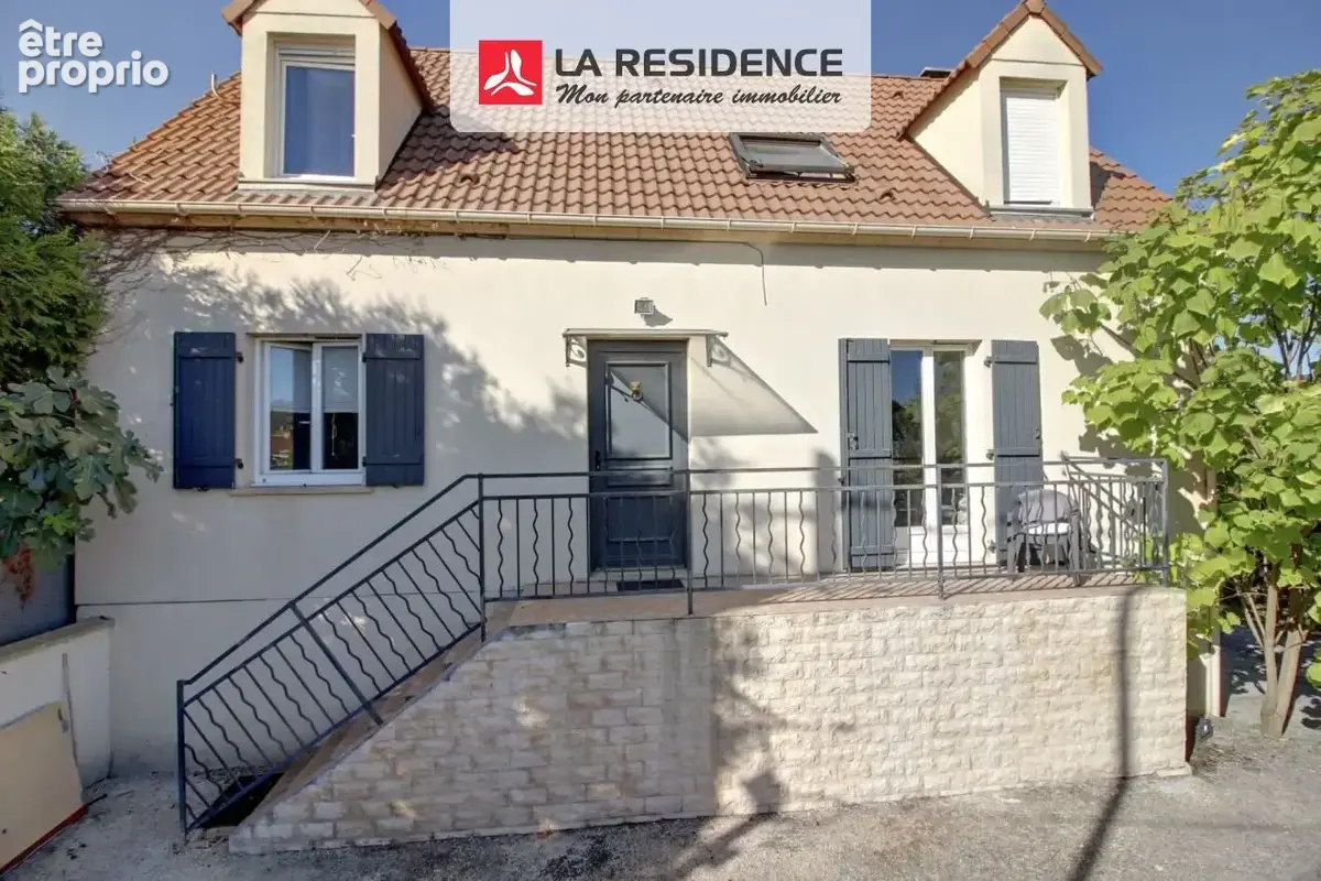 Maison à LES MUREAUX