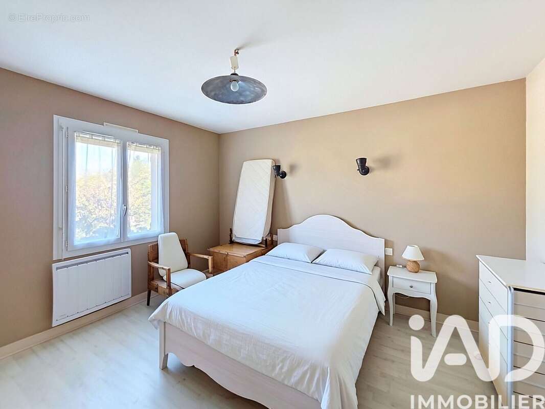 Photo 9 - Maison à LUYNES