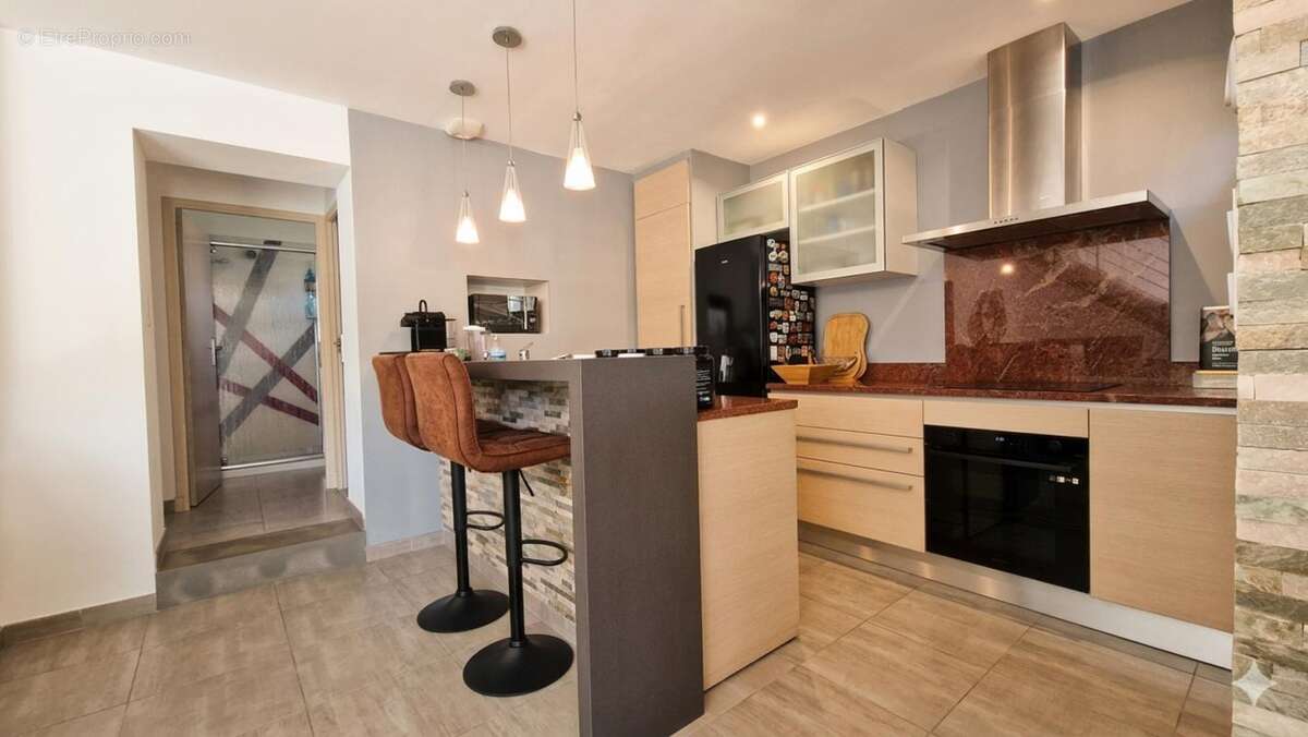 Maison 120 m² à Nimes  - photo 4
