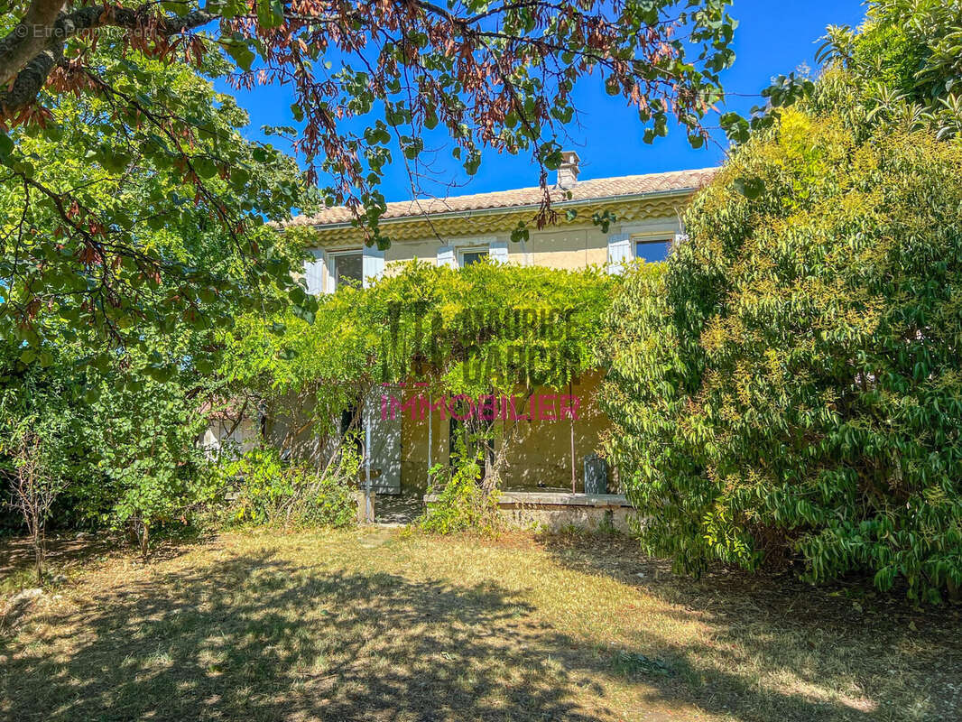 Maison 90 m² à Carpentras  - photo 3