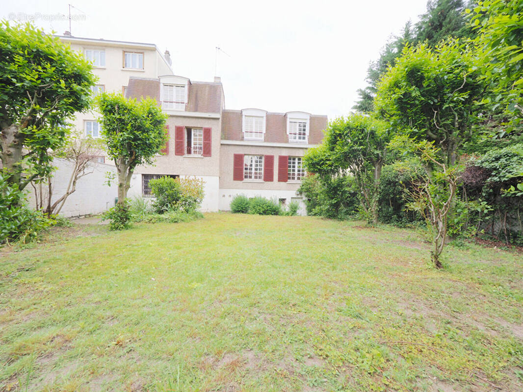 Maison à LES PAVILLONS-SOUS-BOIS
