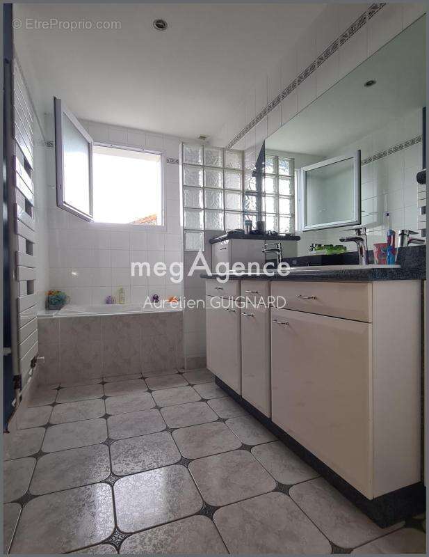 5/6 chambres, jardin clos. Dépendances en options - photo 11