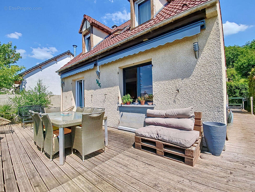 Maison à CHAUMONTEL