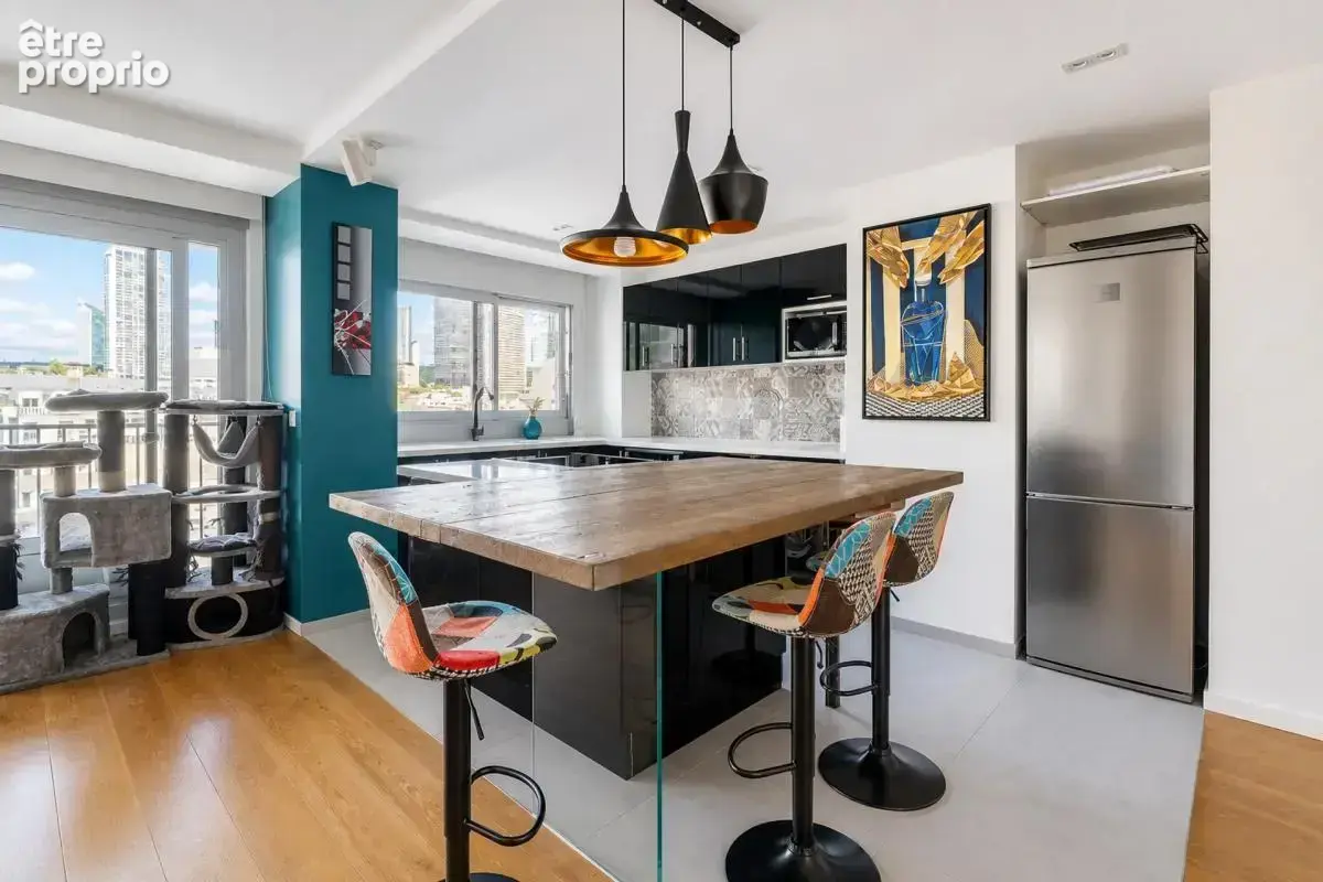 Appartement 3 pièces 77 m² · à Puteaux · 77 m² · 545 000 €