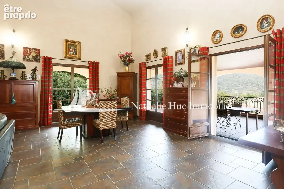Maison 8 pièces 248 m² à vendre à Prades (66500) - photo 4