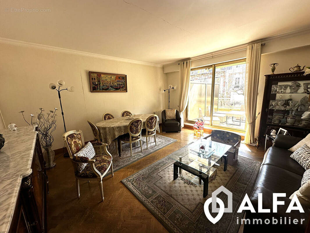 Appartement à ENGHIEN-LES-BAINS