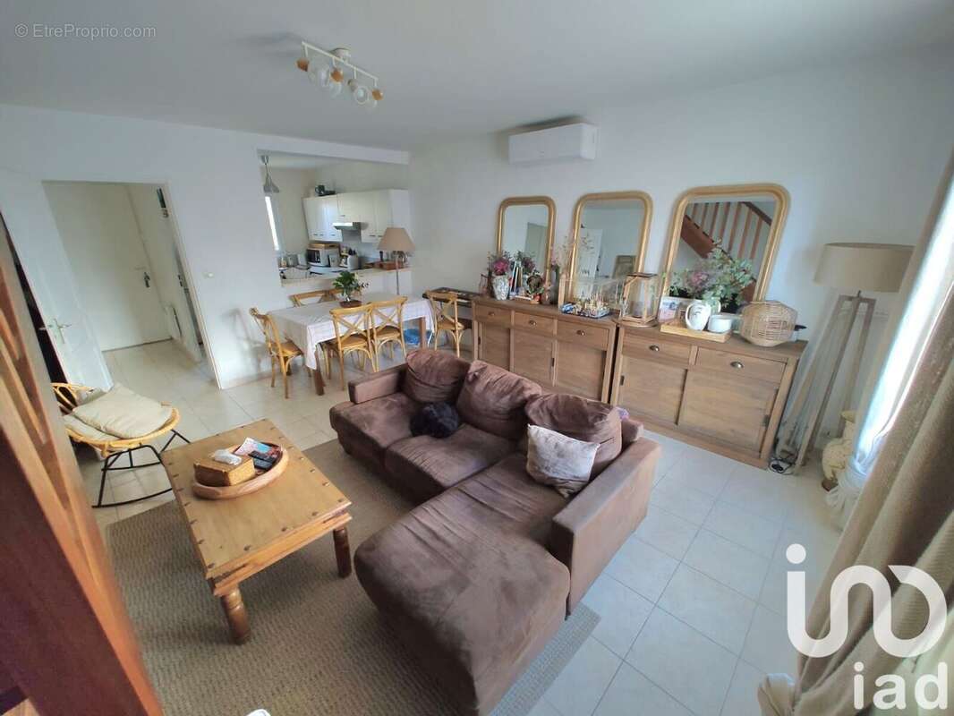 Photo 3 - Maison à LAGNES