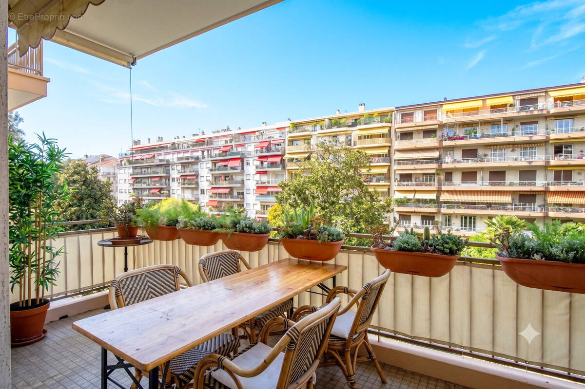 Appartement à NICE