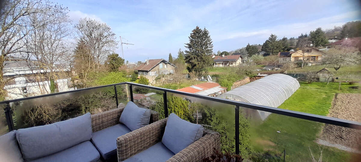 Appartement à VETRAZ-MONTHOUX