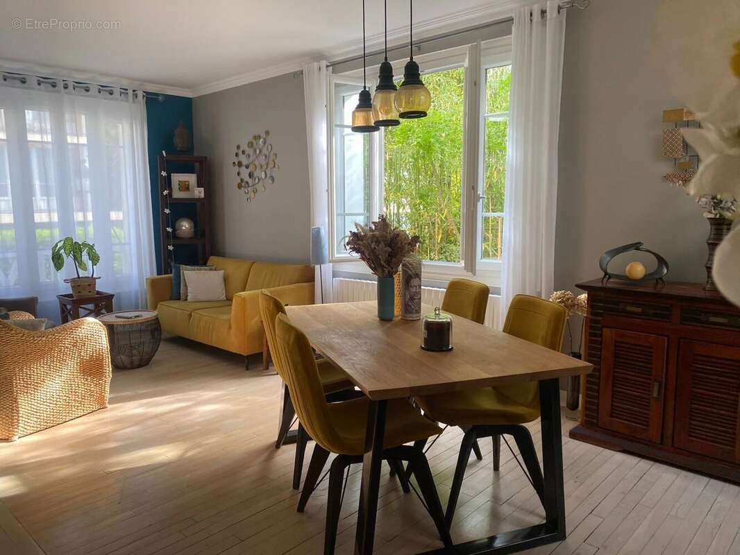 Maison à LE PERREUX-SUR-MARNE