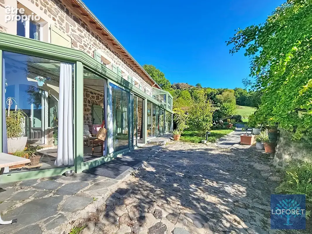 Maison Beaulieu 250 m² - Propriété de caractère avec gîte et dépendances - photo 2
